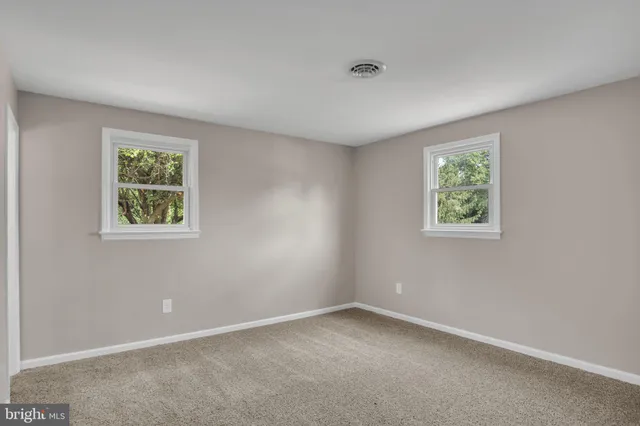 $389,950 | 124 Holly Drive, Mechanicsburg, PA 17055