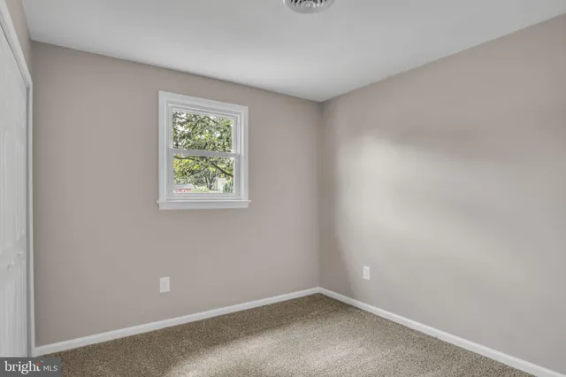 $389,950 | 124 Holly Drive, Mechanicsburg, PA 17055