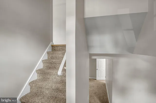 $389,950 | 124 Holly Drive, Mechanicsburg, PA 17055