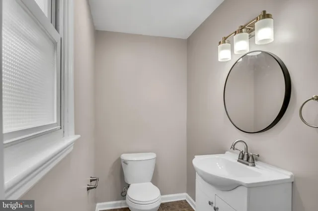 $389,950 | 124 Holly Drive, Mechanicsburg, PA 17055