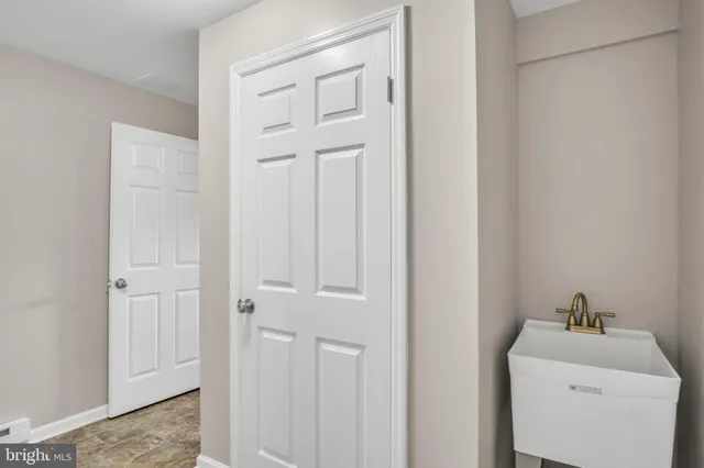 $389,950 | 124 Holly Drive, Mechanicsburg, PA 17055