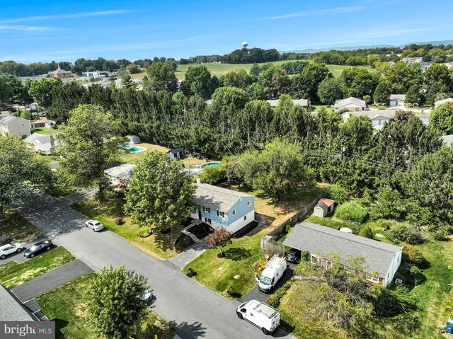 $389,950 | 124 Holly Drive, Mechanicsburg, PA 17055