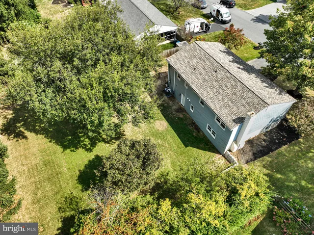 $389,950 | 124 Holly Drive, Mechanicsburg, PA 17055