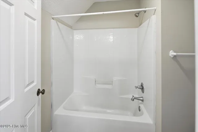 $725,000 | 575 South Valley Road, Southern Pines, NC 28387