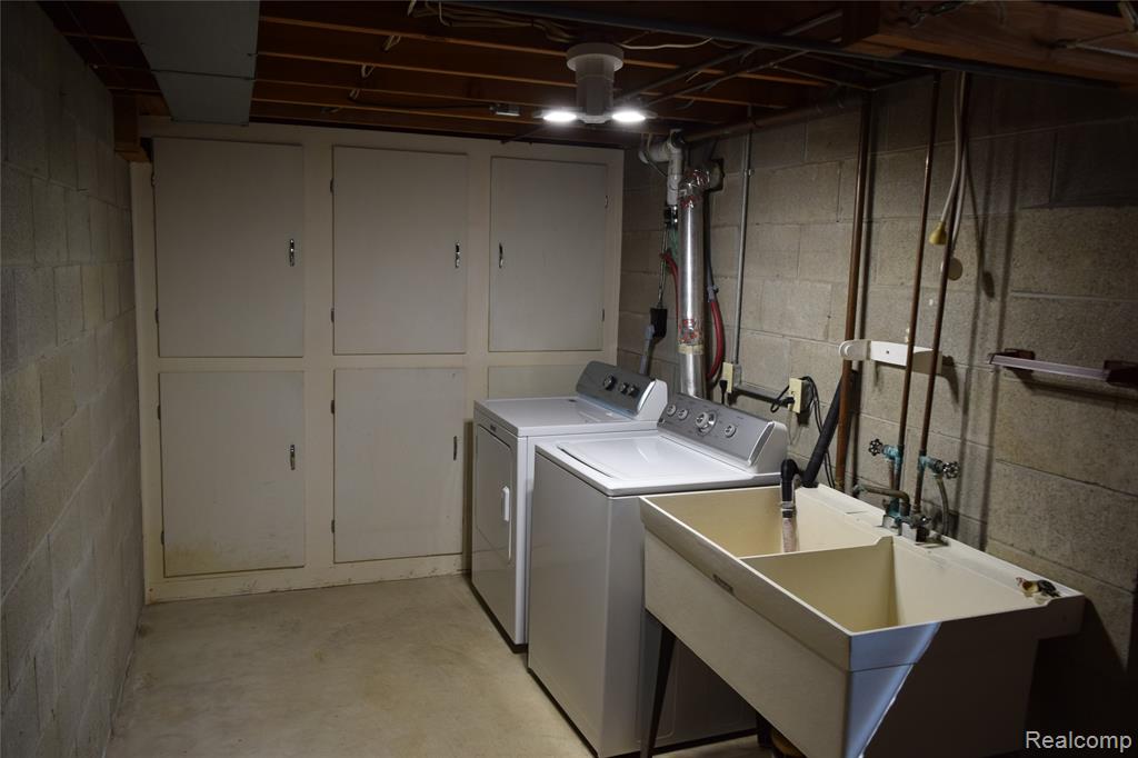 10048 Clark Road Davison, MI 48423 - Photo 18 of 29
