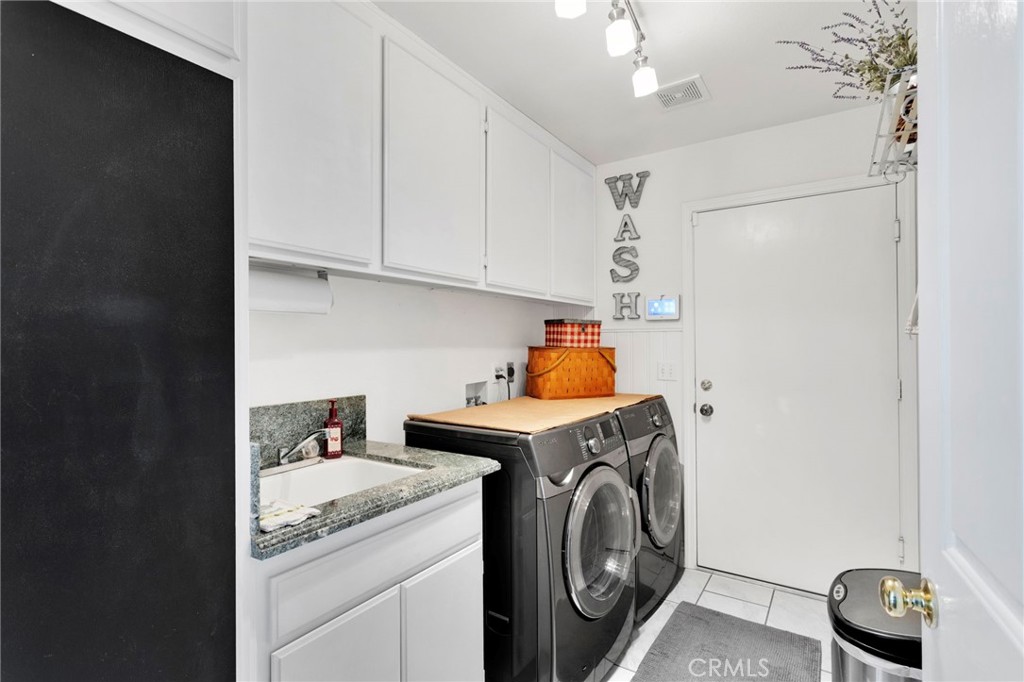 20365 Hohokam Road Apple Valley, CA 92308 - Photo 32 of 57