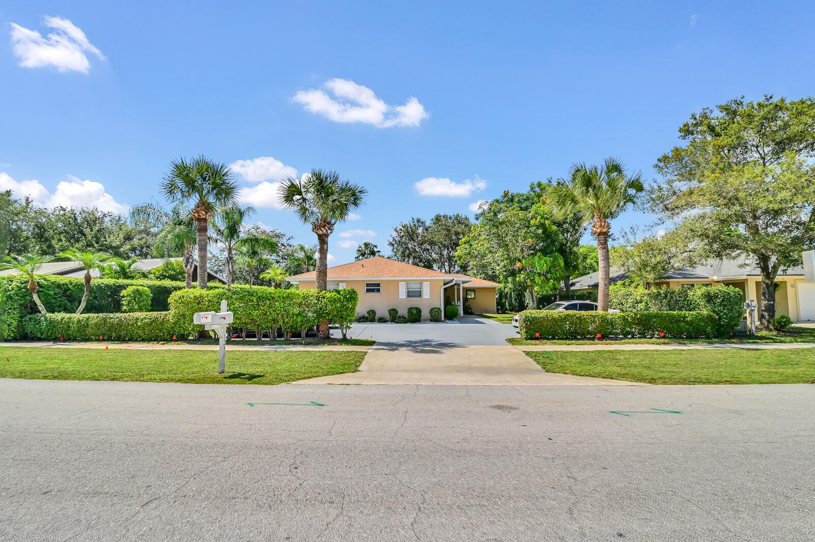 1230 Block Island Road Wellington, FL 33414 - Photo 1 of 34 01 Front 01