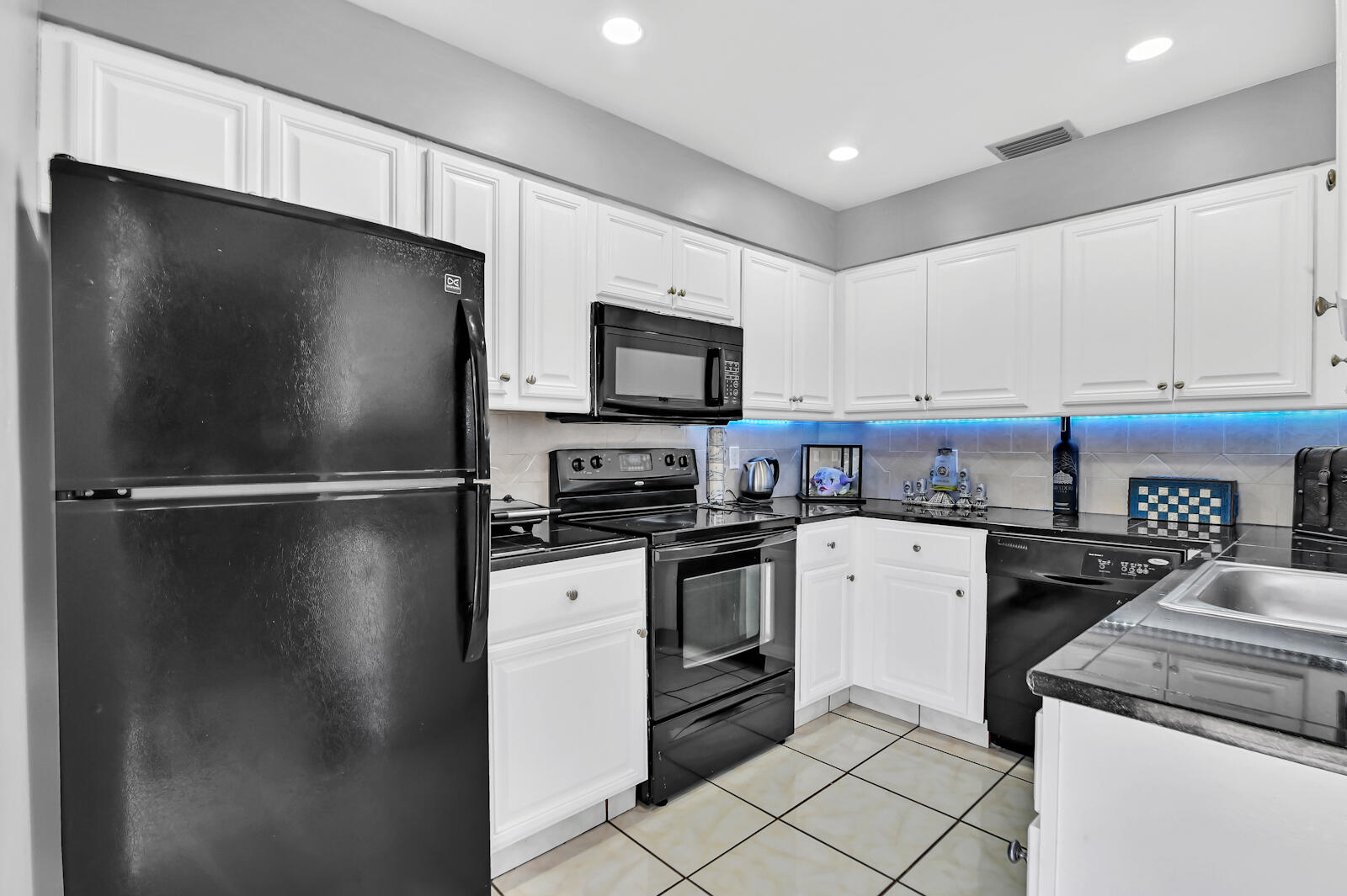 1230 Block Island Road Wellington, FL 33414 - Photo 3 of 34 09 Kitchen 01 (unit 1)