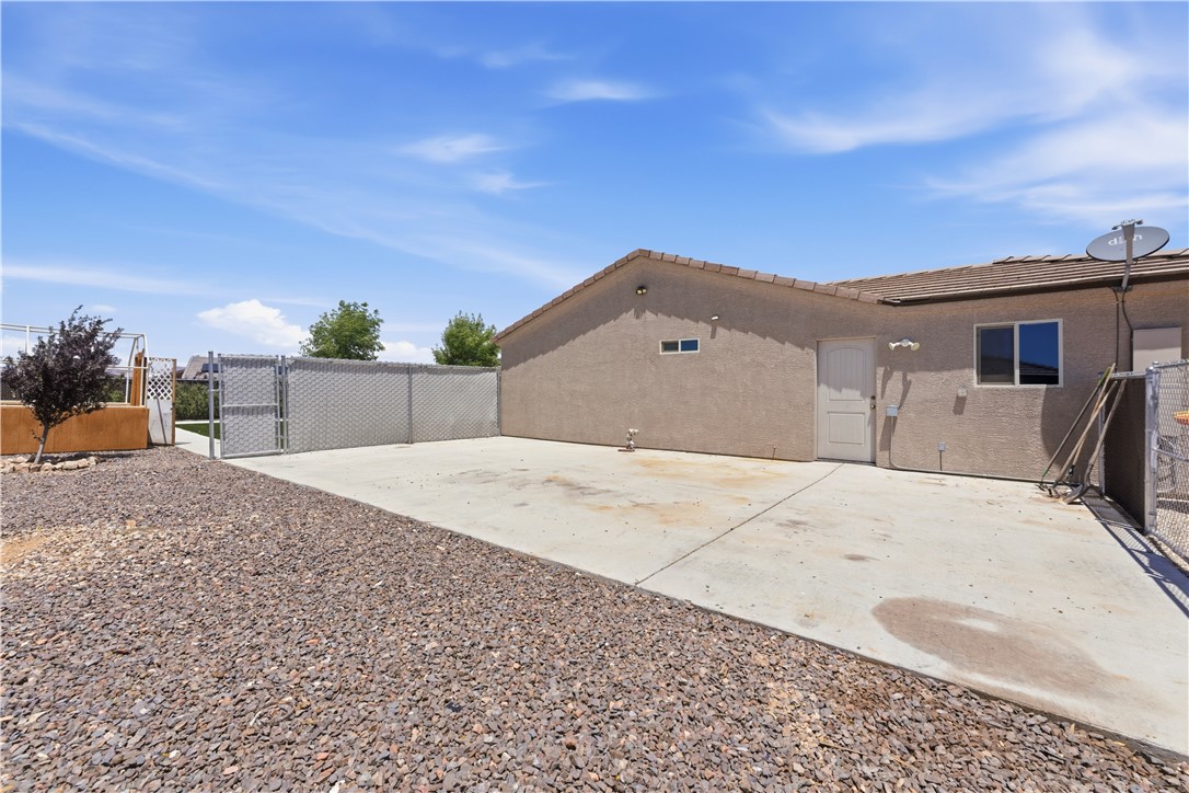 443 Martinez Road Golden Valley, AZ 86413 - Photo 24 of 26