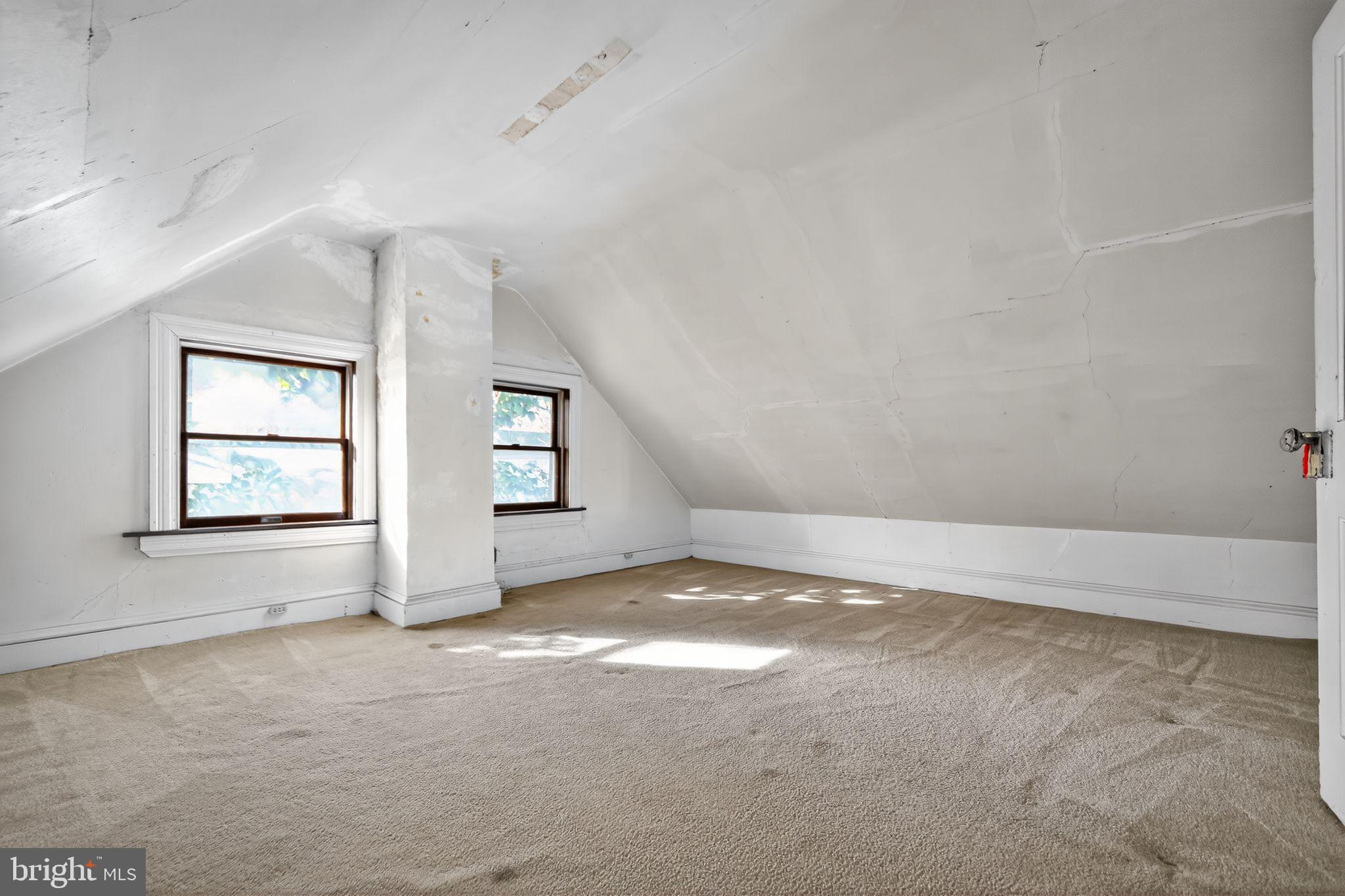 1196 Rebel Hill Road Conshohocken, PA 19428 - Photo 28 of 28 an empty room with windows