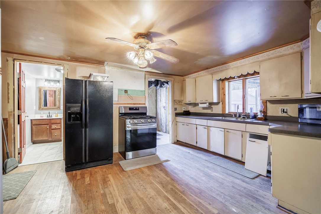 3989 Dean Road Marion, NY 14505 - Photo 3 of 30