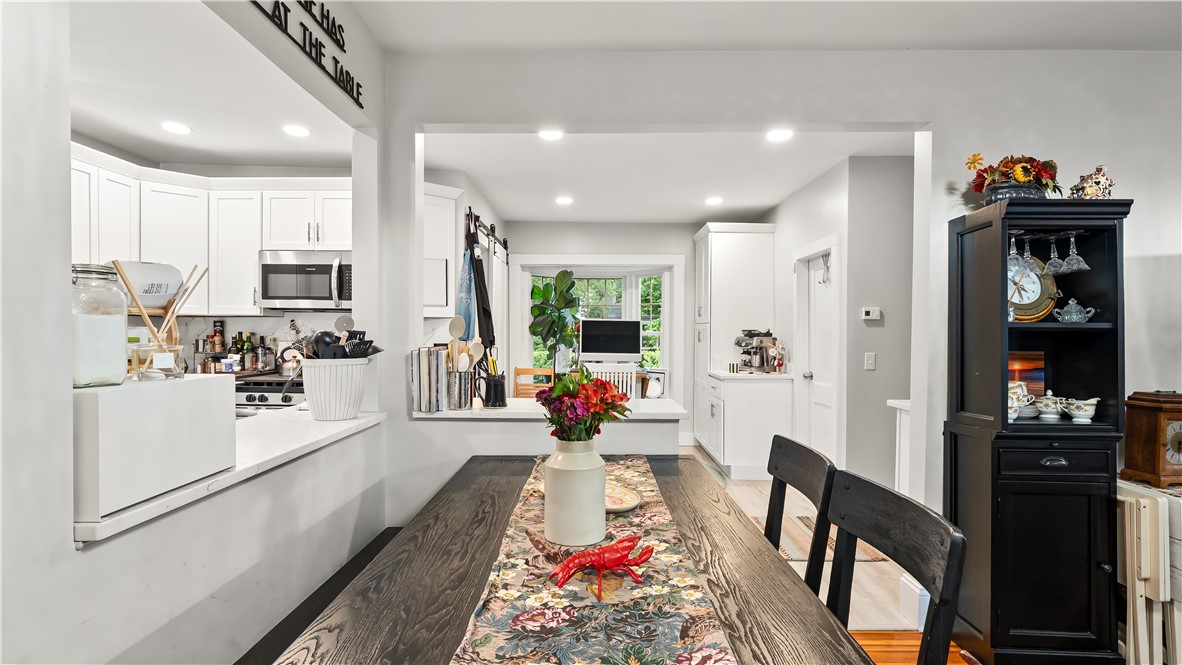 29 Burt Street Warwick, RI 02886 - Photo 15 of 46