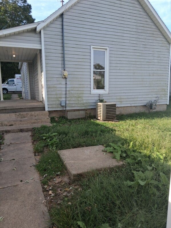 305 East 8th Street Georgetown, IL 61846 - Photo 2 of 12 Gallery Image 2