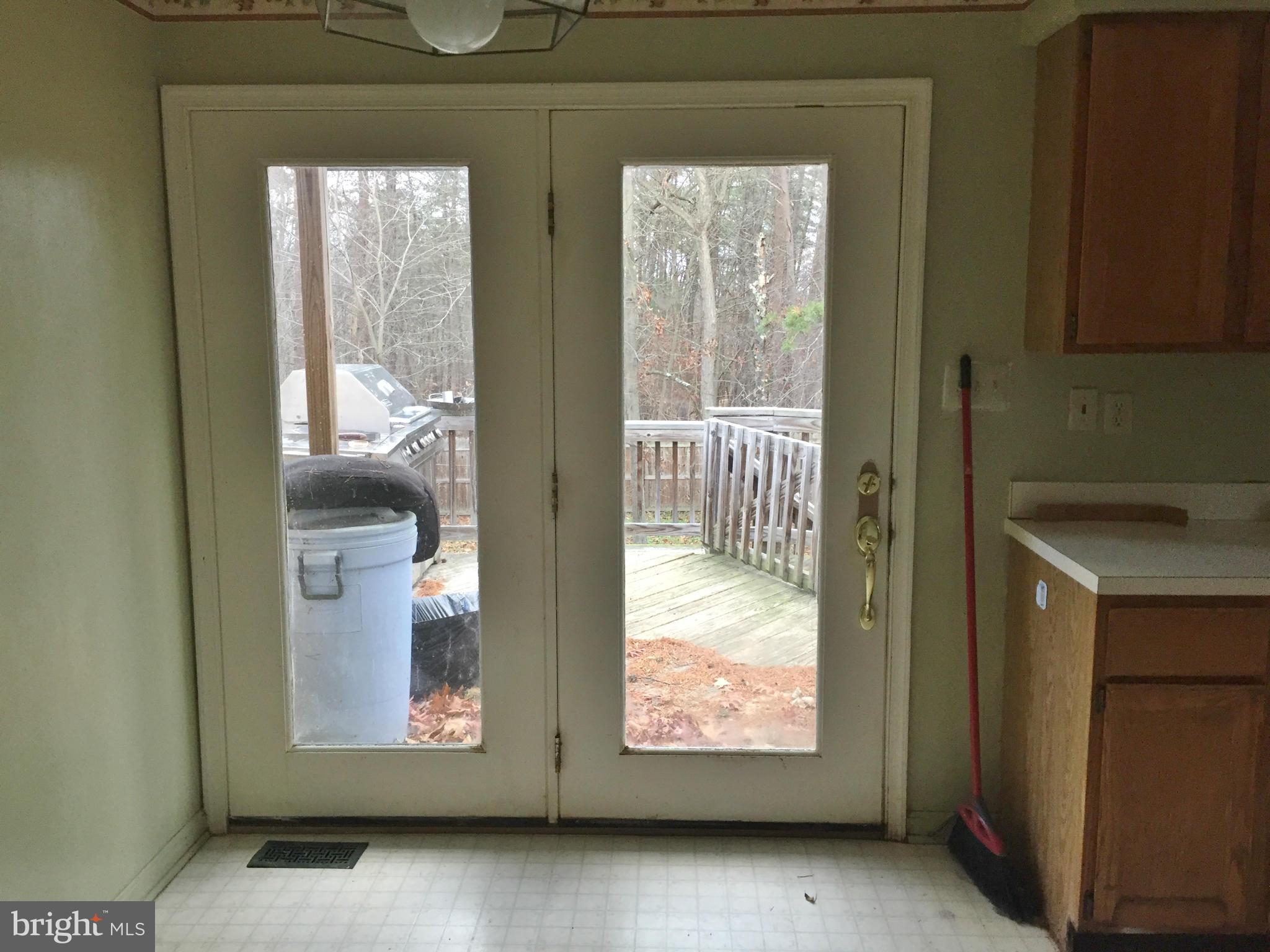 1440 Chestnut Grove Road Winchester, VA 22603 - Photo 5 of 24 Kitchen