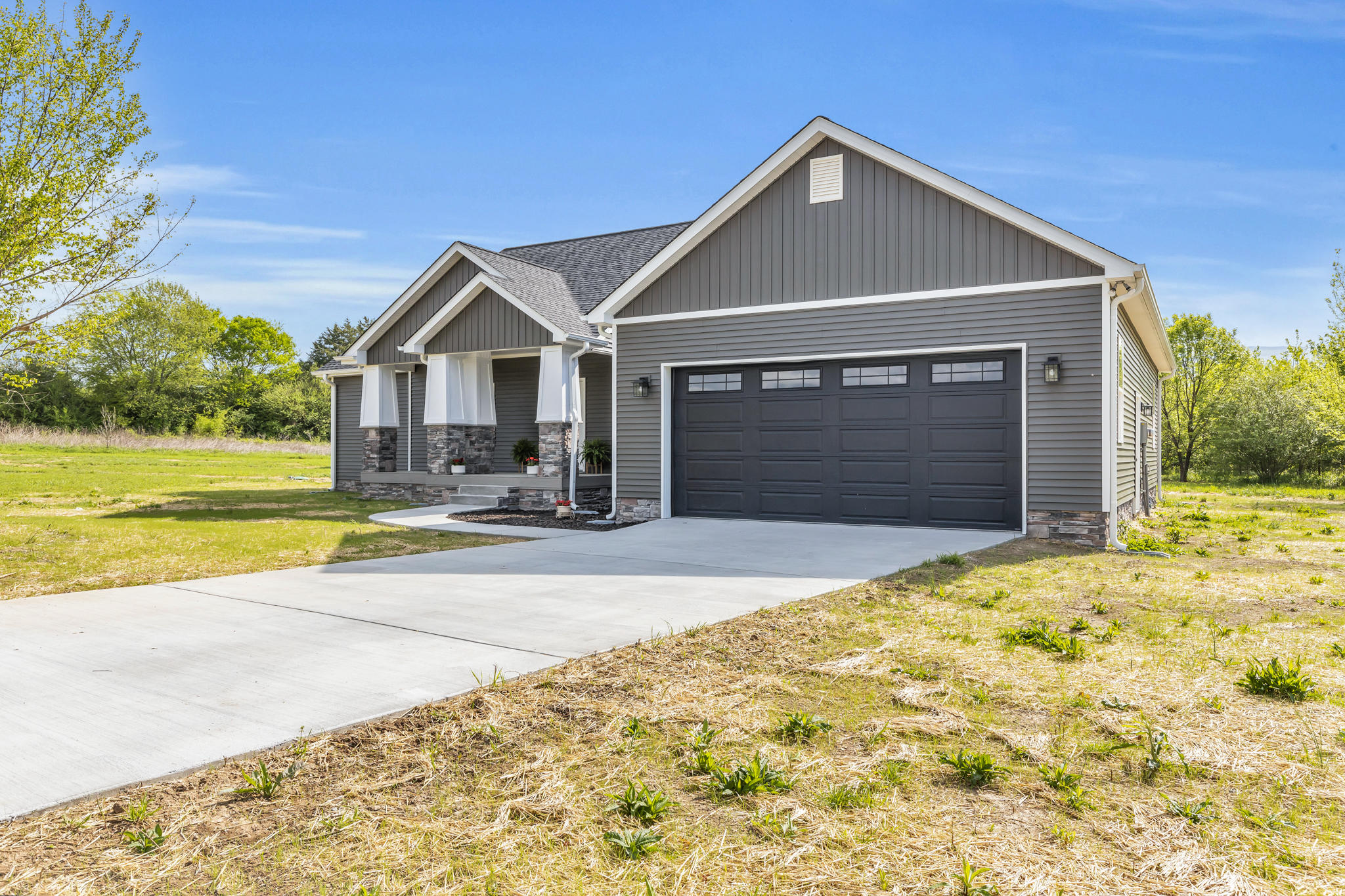 102 Edgewater Drive Dunlap, TN 37327 - Photo 3 of 28 4T1A0560