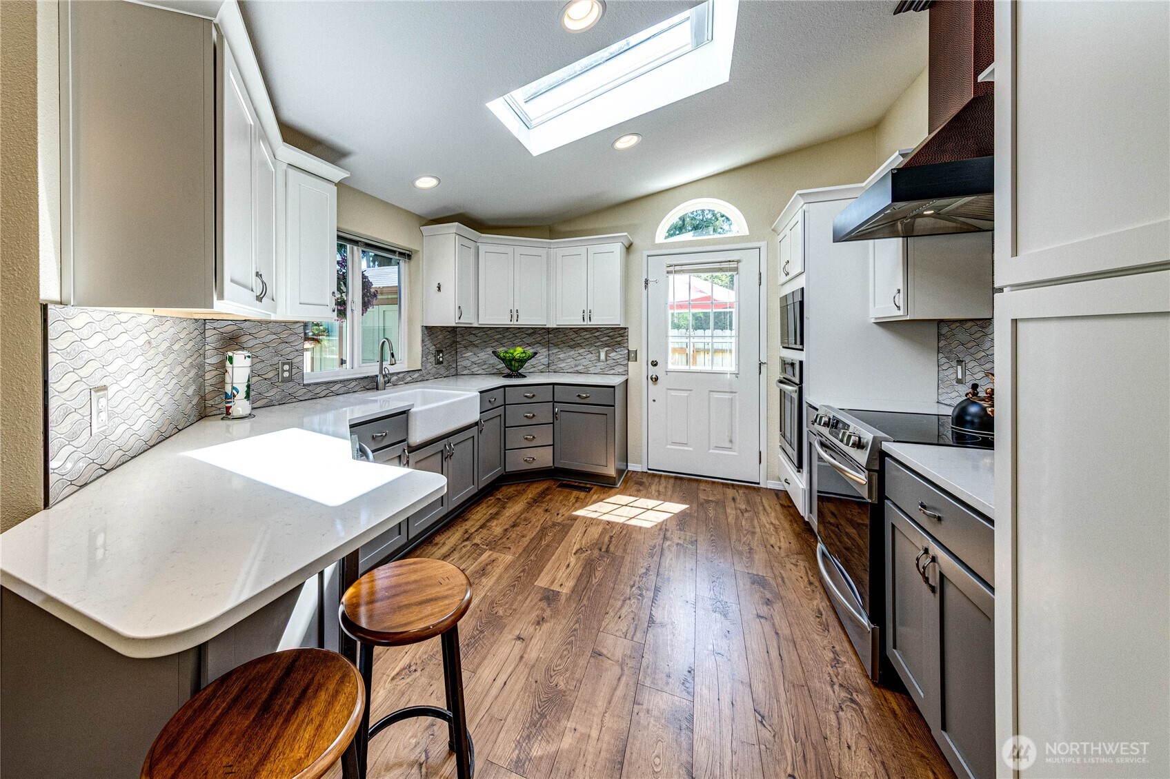 300 Fircrest Drive Sequim, WA 98382 - Photo 7 of 32