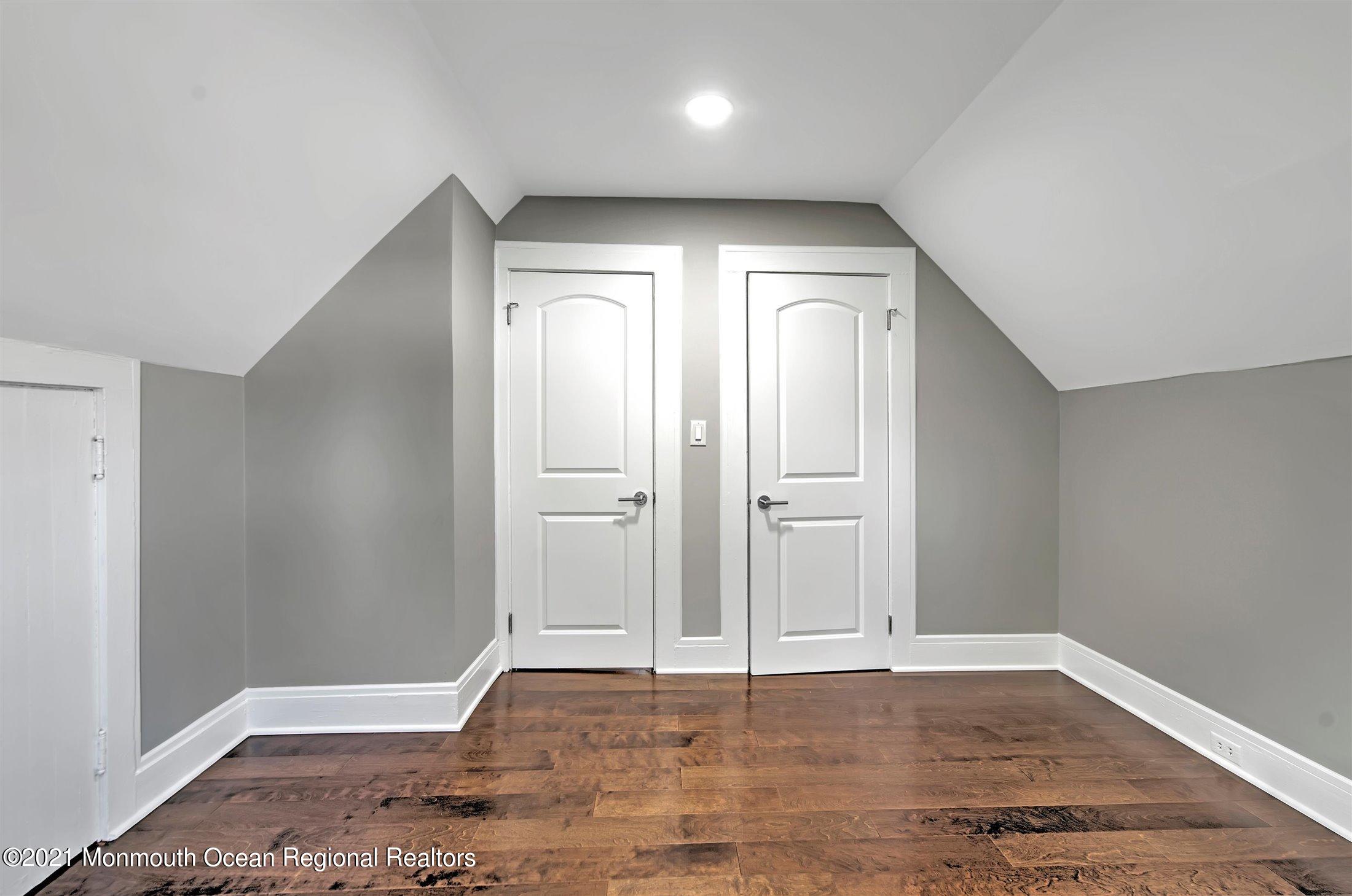 80 Hill Road Colonia, NJ 07067 - Photo 16 of 23 22-LOFT BEDROOM