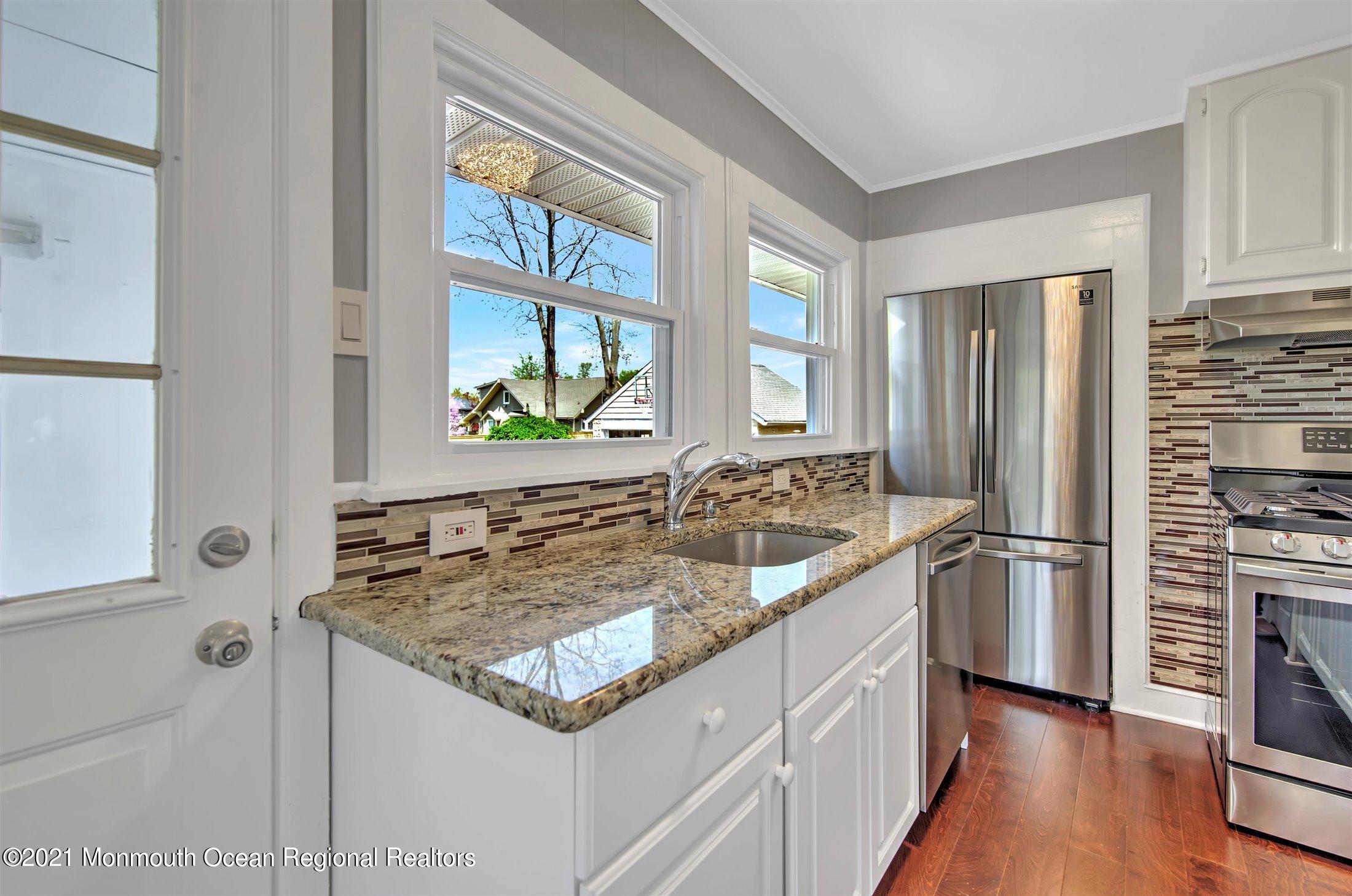 80 Hill Road Colonia, NJ 07067 - Photo 8 of 23 12-KITCHEN