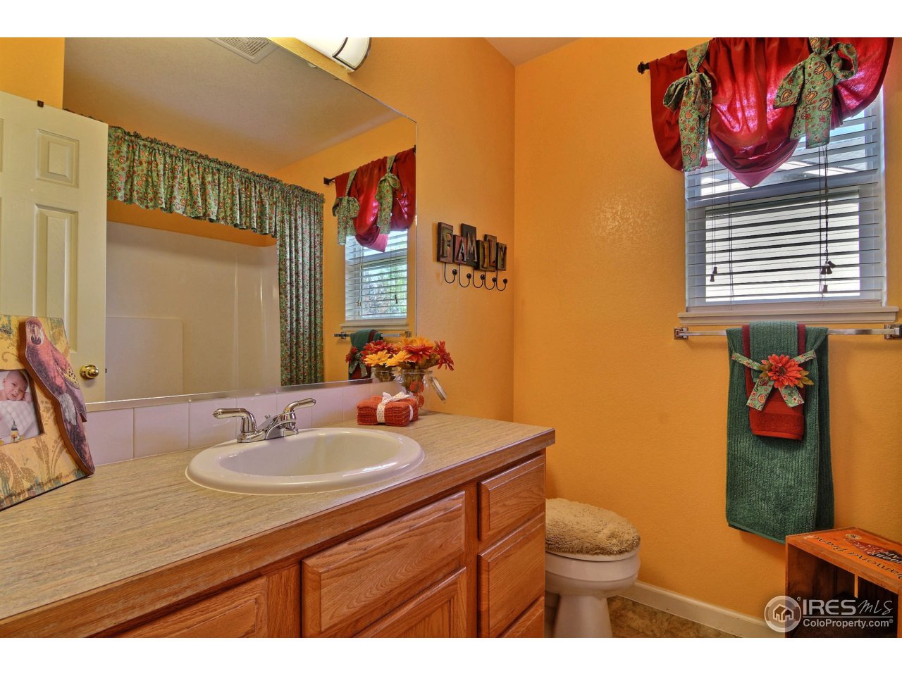 1345 Black Hawk Road Eaton, CO 80615 - Photo 20 of 34 Shared bathroom