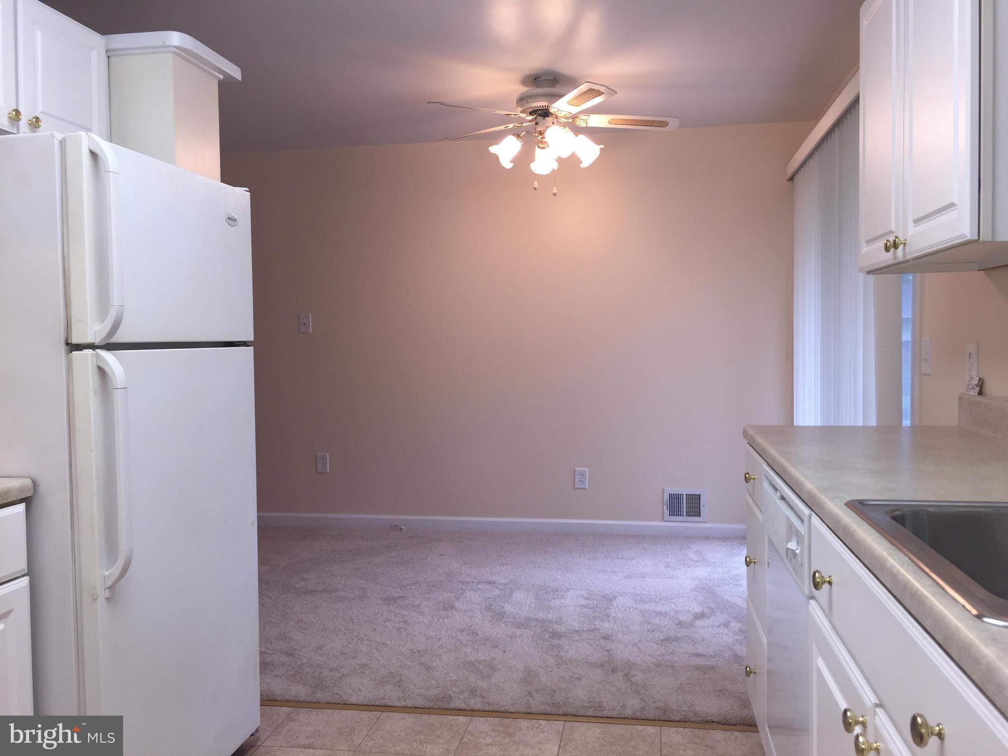 911 Regency Road Woodbridge, VA 22191 - Photo 22 of 25 Kitchen