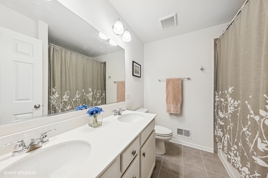 855 Finley Drive Aurora, IL 60504 - Photo 17 of 23