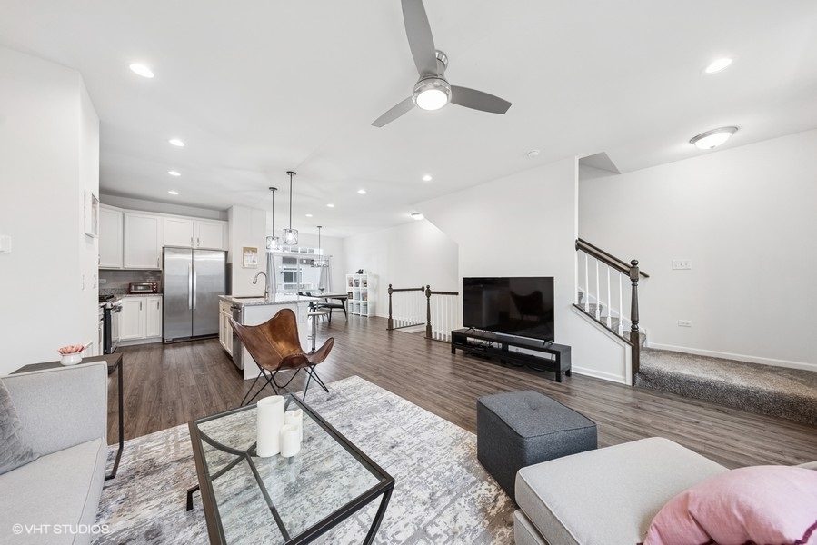 855 Finley Drive Aurora, IL 60504 - Photo 7 of 23