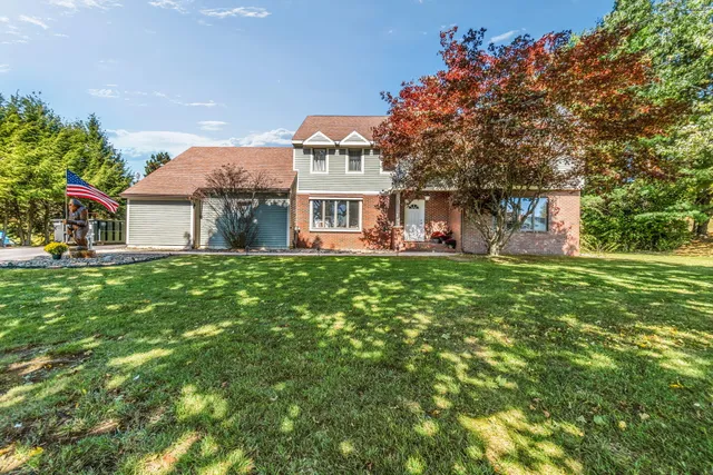 $580,000 | 22 Briarcliff Knoll, Auburn, ME 04210