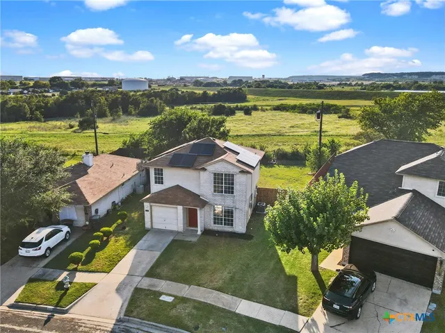 front view of house with a yard