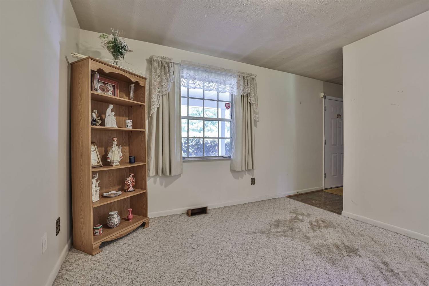 11291 Hanover Road Forest Park, OH 45240 - Photo 11 of 42