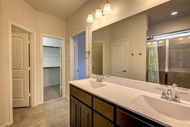 $2,045 | 11325 Gold Canyon Drive, Fort Worth, TX 76052