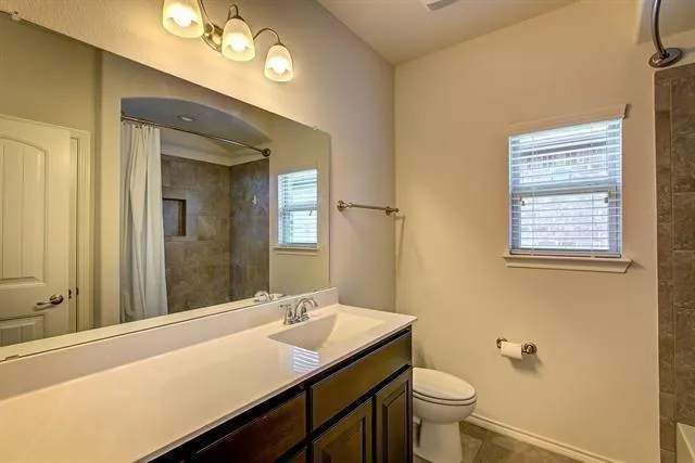 $2,045 | 11325 Gold Canyon Drive, Fort Worth, TX 76052