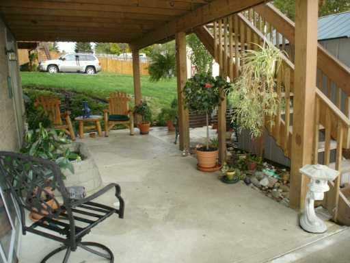 1087 Finchley Road North Huntingdon, PA 15642 - Photo 8 of 8 Gallery Image 8