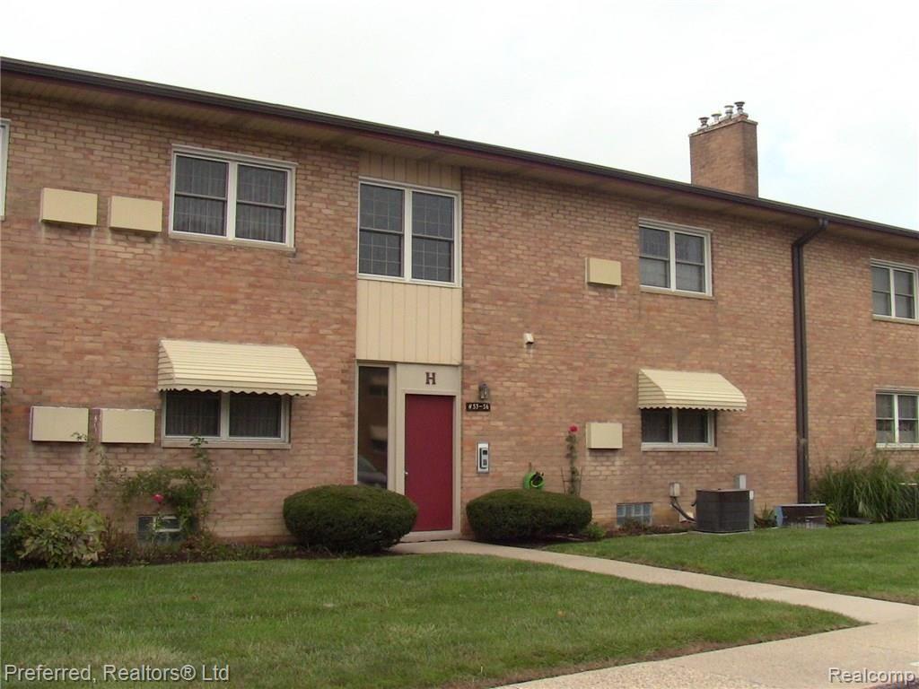 1199 Sheldon Road, Unit H 53 Plymouth, MI 48170 - Photo 8 of 14 IMG_5632.JPG