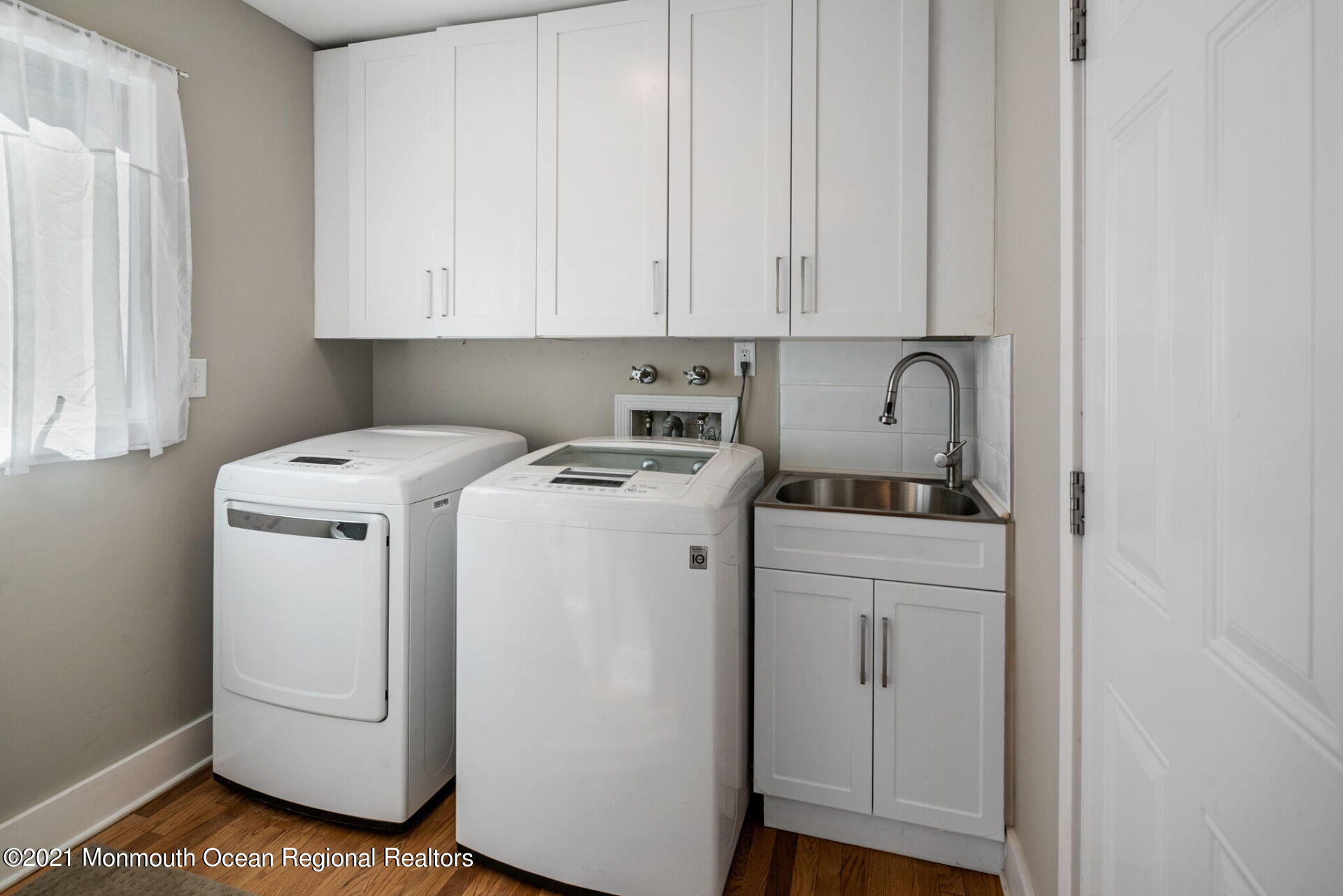 59 Blackbriar Drive Colts Neck, NJ 07722 - Photo 12 of 25 b12