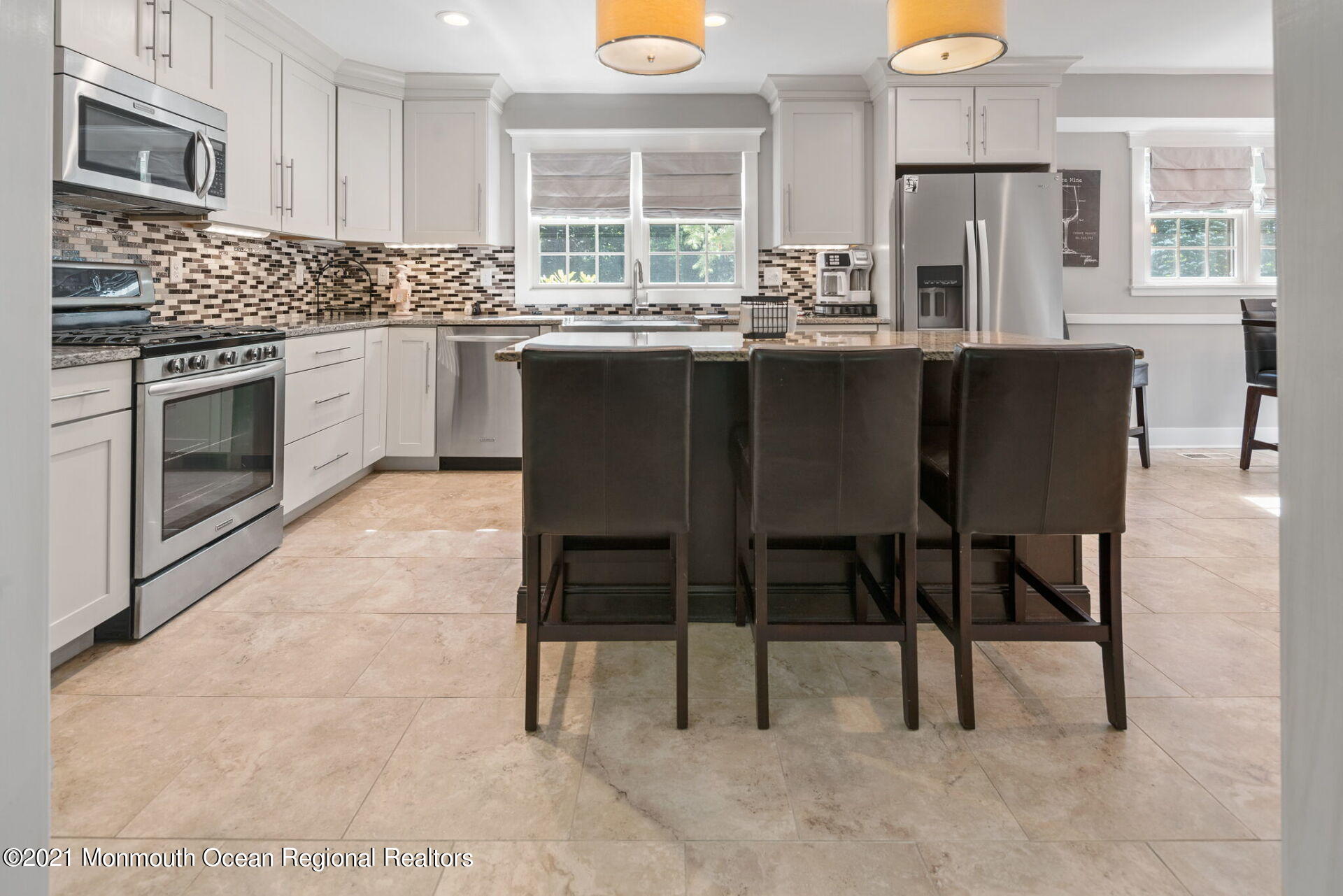 59 Blackbriar Drive Colts Neck, NJ 07722 - Photo 4 of 25 b4