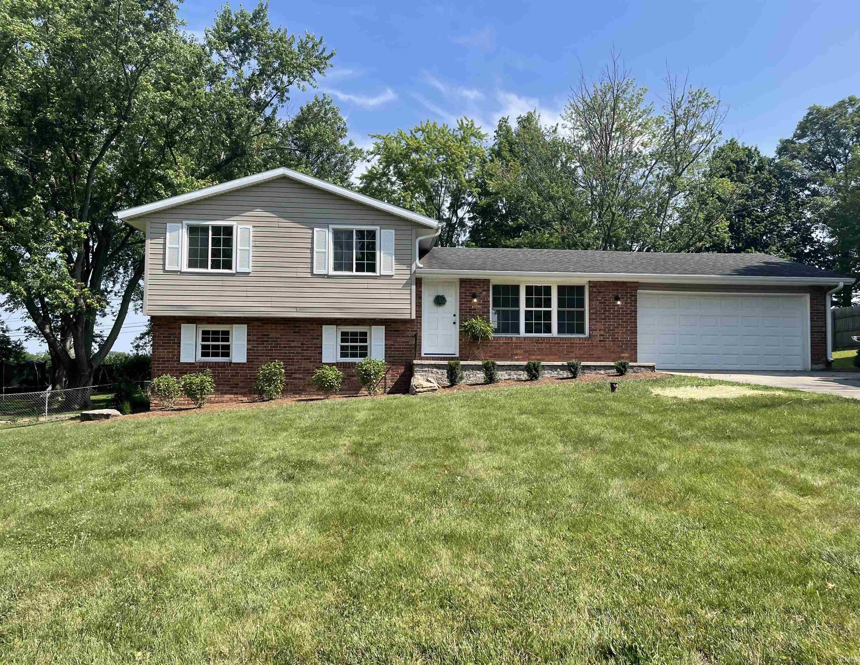1110 East Cooper Road Muncie, IN 47303 - Photo 1 of 19 Gallery Image 1