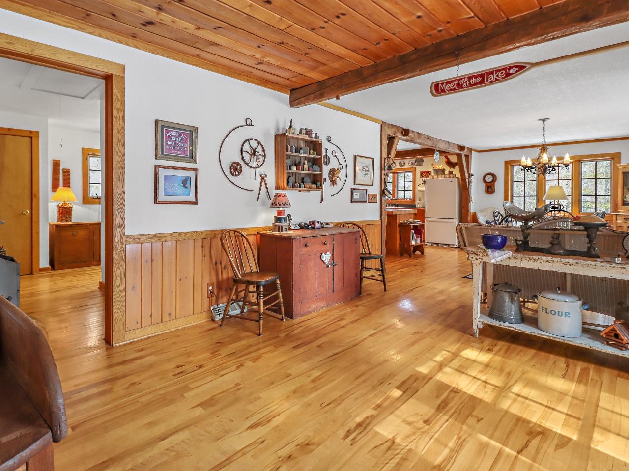2021 West Carpenter Lake Road Eagle River, WI 54521 - Photo 28 of 42 Gallery Image 28