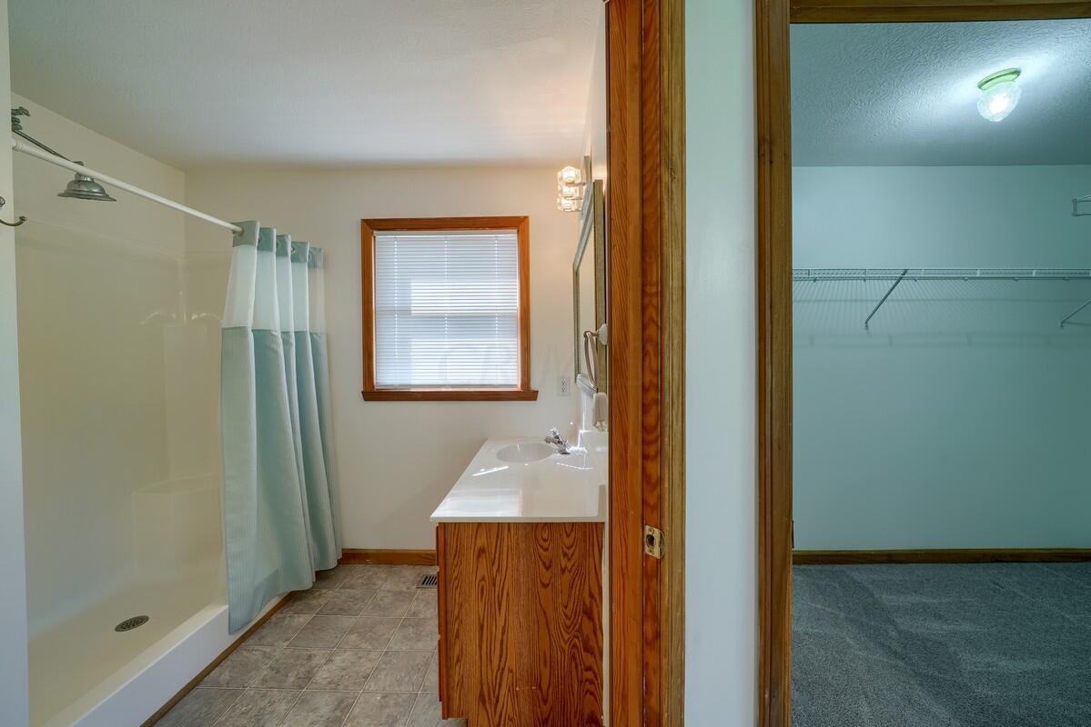 12049 Young Road Amanda, OH 43102 - Photo 32 of 44