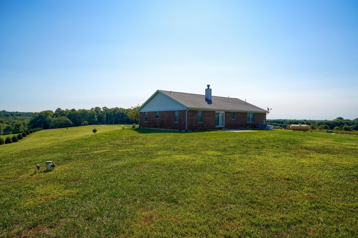 12049 Young Road Amanda, OH 43102 - Photo 41 of 44