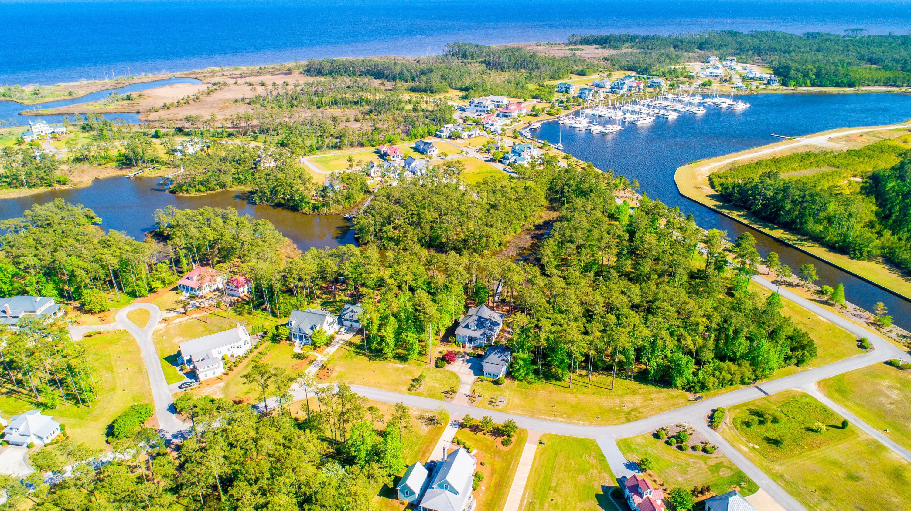 126 Oyster Point Road Oriental, NC 28571 - Photo 6 of 33 126 Oyster Point-7