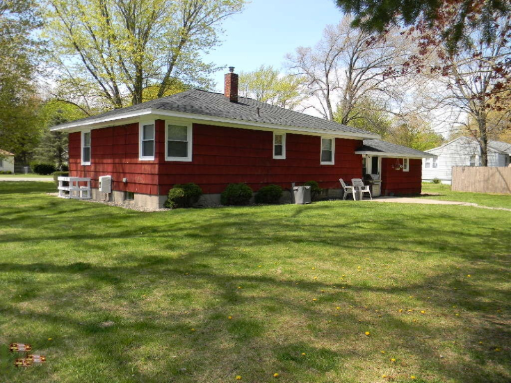 1458 Horton Road Muskegon, MI 49445 - Photo 14 of 16 DSCN0412