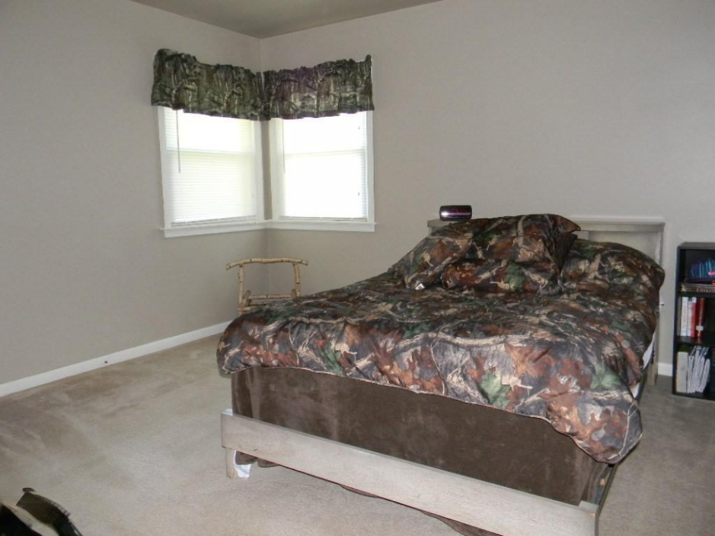 1458 Horton Road Muskegon, MI 49445 - Photo 7 of 16 thumbnail_DSCN0396