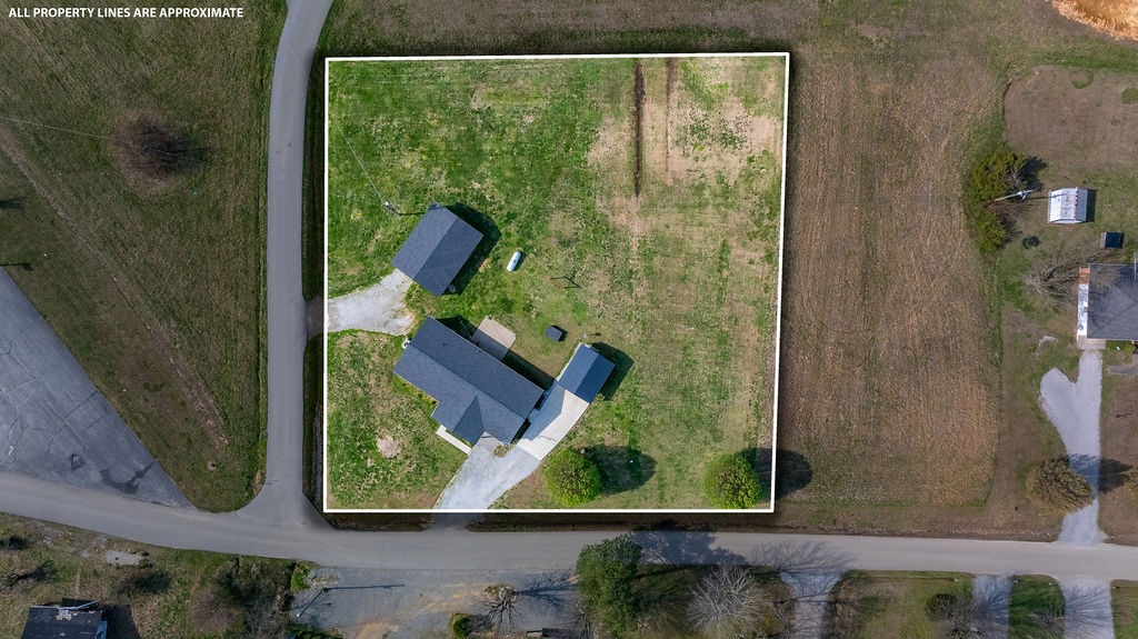 260 Heltsley Road Lewisburg, KY 42256 - Photo 2 of 21