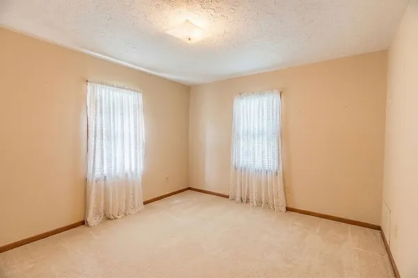 $229,900 | 260 Heltsley Road, Lewisburg, KY 42256