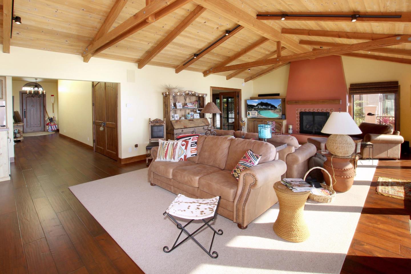 195 Vía Concha Aptos, CA 95003 - Photo 21 of 50 a living room with furniture and a wooden floor