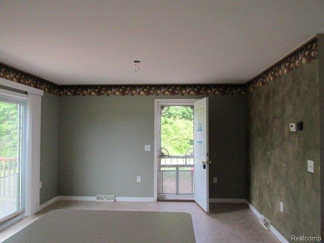 16049 Wellwood Road Tipton, MI 49287 - Photo 4 of 11 IMG_2173.JPG