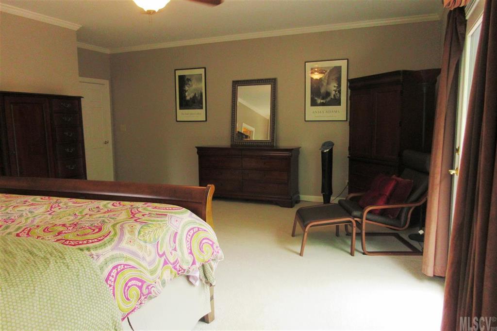 6434 Willowbottom Road Hickory, NC 28602 - Photo 9 of 25 Gallery Image 9