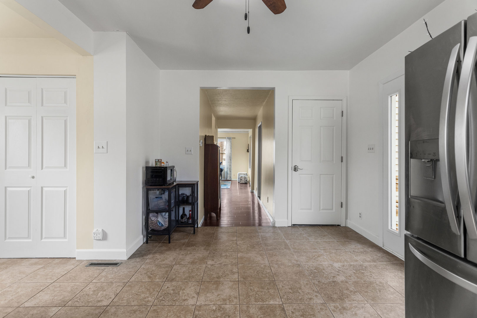 506 East State Street Mahomet, IL 61853 - Photo 15 of 36 a view of empty room
