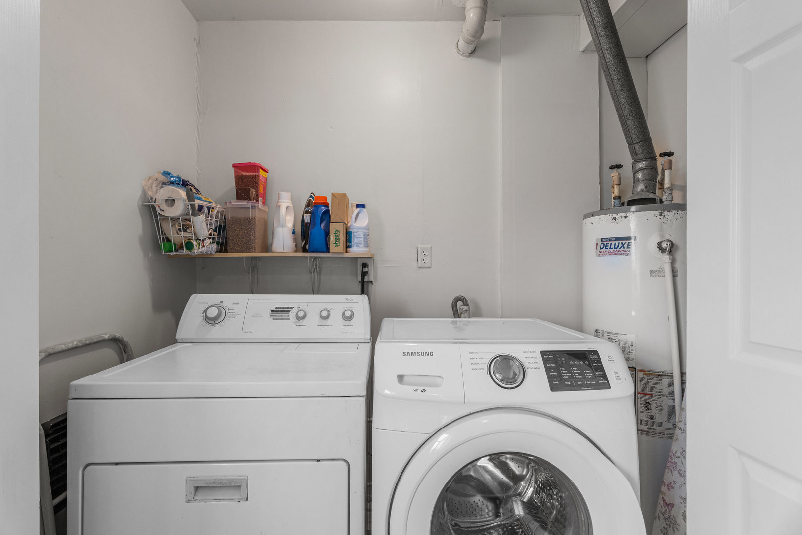 506 East State Street Mahomet, IL 61853 - Photo 19 of 36 a utility room with dryer and washer