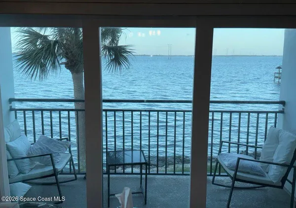$2,300 | 3901 Dixie Highway Northeast, Unit 201, Palm Bay, FL 32905